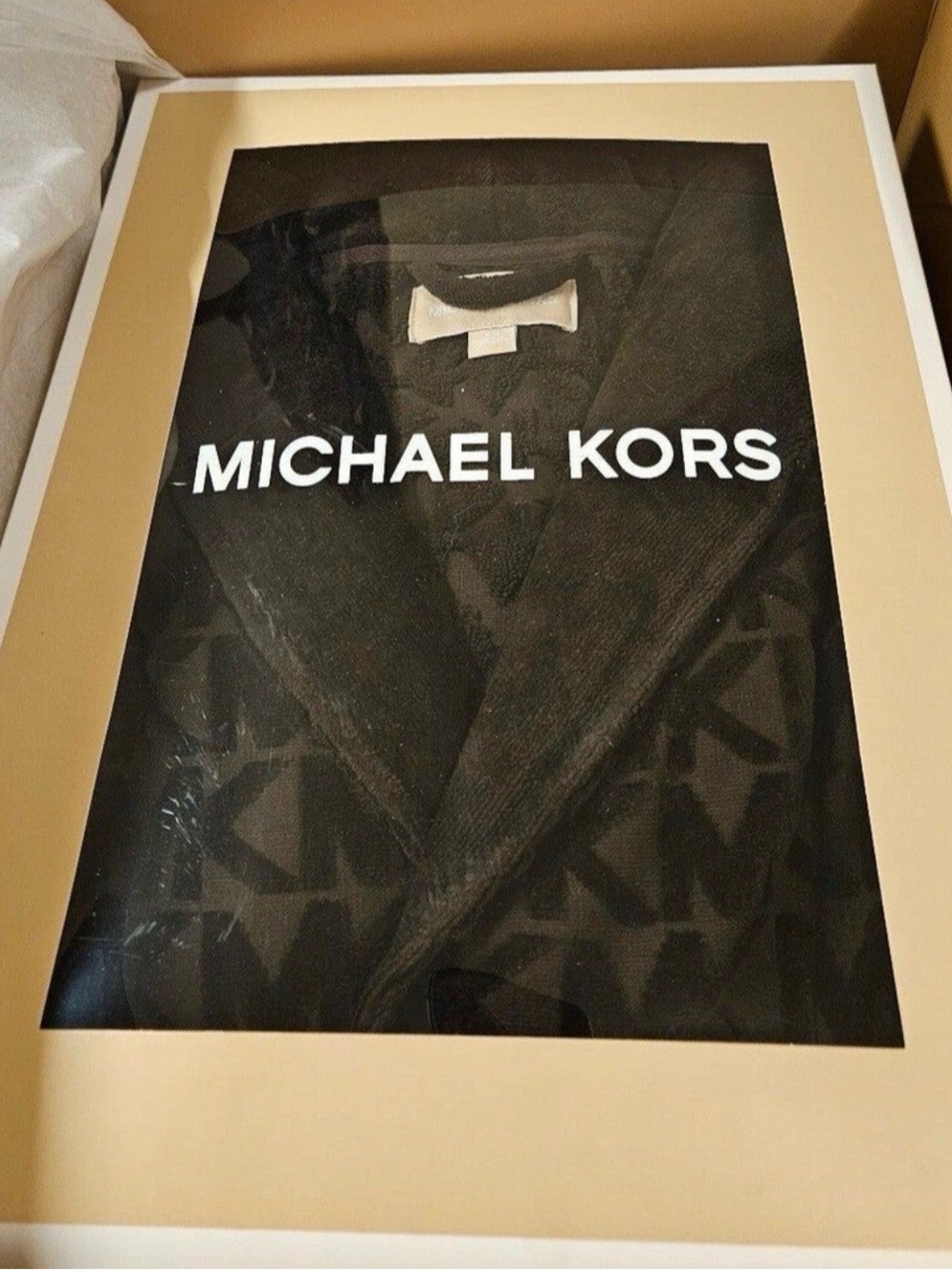 Brand new! Michael Kors Robe